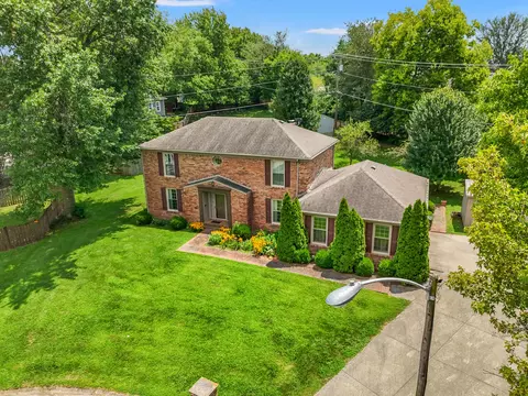 1108 Beth Ct, Georgetown, KY 40324
