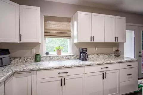 Kitchen - 1792 Adams Rd, Corbin, KY 40701 photo 5 of 7