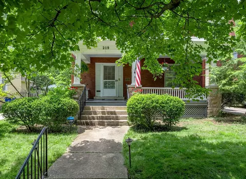 219 Irvine Rd, Lexington, KY 40502