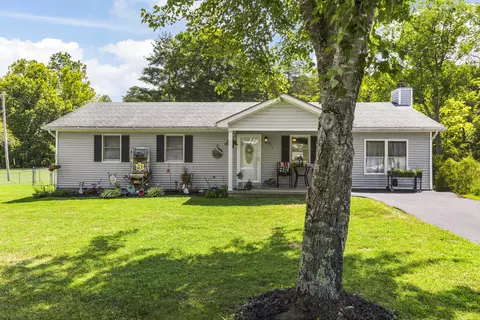251 Clearcreek Rd, Irvine, KY 40336