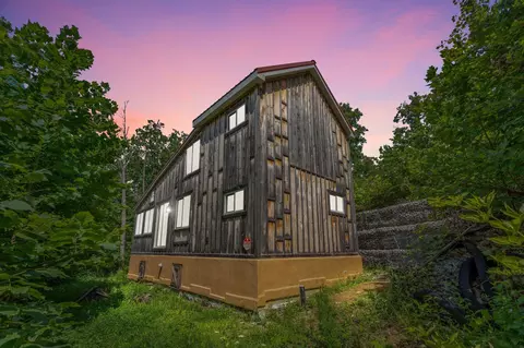 569 Owsley Fork Rd, Berea, KY 40403