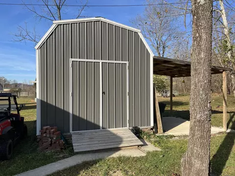 209 Brandy Ln, Stanton, KY 40380 photo 4
