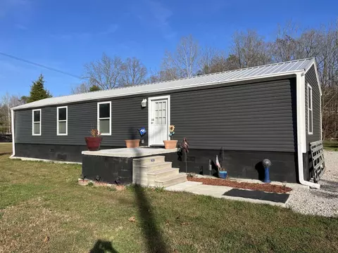 209 Brandy Ln, Stanton, KY 40380