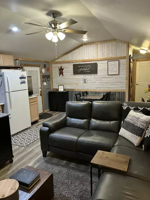 209 Brandy Ln, Stanton, KY 40380 photo 13