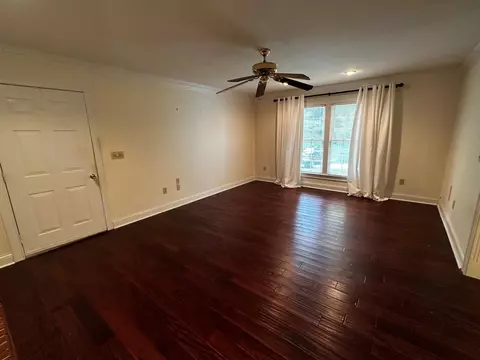 Living - 2010 Cedar Ln, Corbin, KY 40701 photo 1 of 2