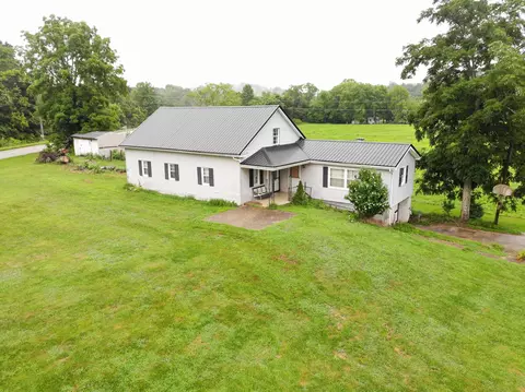 63 Augusta Dr, Cynthiana, KY 41031