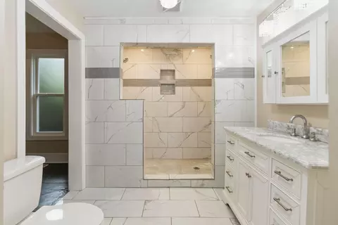 Bath - 110 Padgett St, Corbin, KY 40701 photo 1 of 4