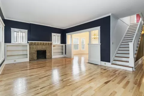Living - 110 Padgett St, Corbin, KY 40701 photo 2 of 13