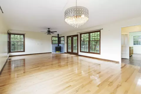 Living - 110 Padgett St, Corbin, KY 40701 photo 10 of 13
