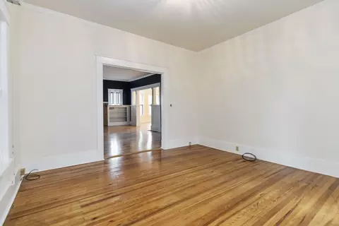 Living - 110 Padgett St, Corbin, KY 40701 photo 7 of 13