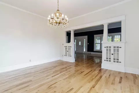 Living - 110 Padgett St, Corbin, KY 40701 photo 6 of 13