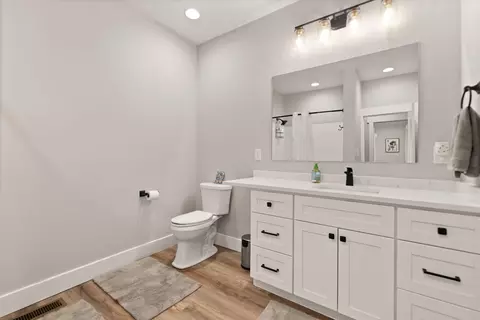 Bath - 309 Riva Ridge Trl, Corbin, KY 40701 photo 4 of 6