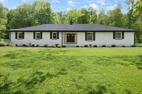Exterior - 309 Riva Ridge Trl, Corbin, KY 40701 photo 2 of 14