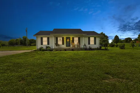 227 Nest Egg Rd, Mount Sterling, KY 40353