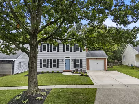 3429 Oakbrook Dr, Lexington, KY 40515