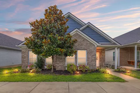 124 Mccowans Ferry Aly, Versailles, KY 40383