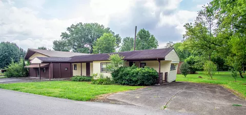 86 E Wyrick St, Corbin, KY 40701 photo 3