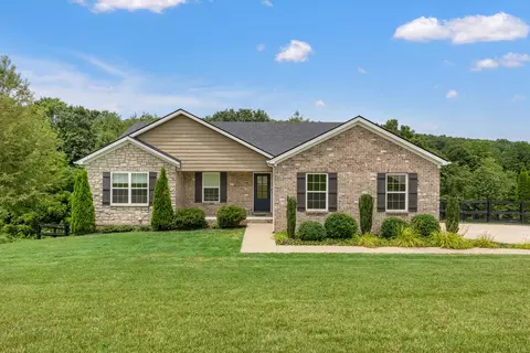 185 River Run Dr, Lancaster, KY 40444