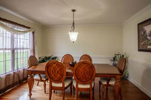 Dining - 3003 Sunset Dr, Corbin, KY 40701 photo 1 of 2
