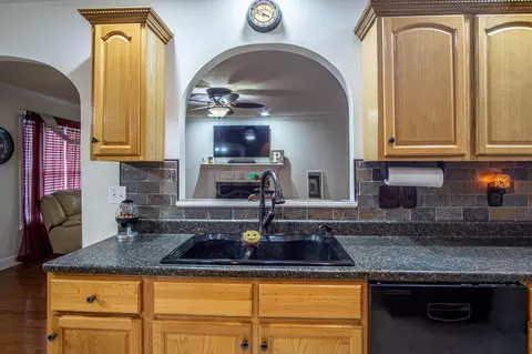 Kitchen - 3003 Sunset Dr, Corbin, KY 40701 photo 5 of 5