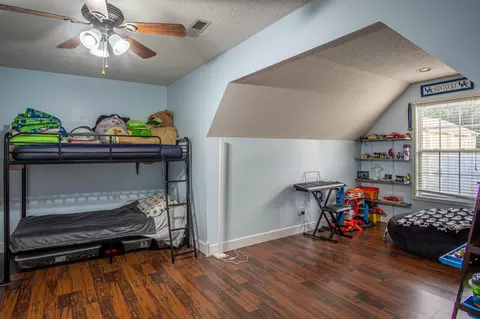 Bedroom - 3003 Sunset Dr, Corbin, KY 40701 photo 2 of 5