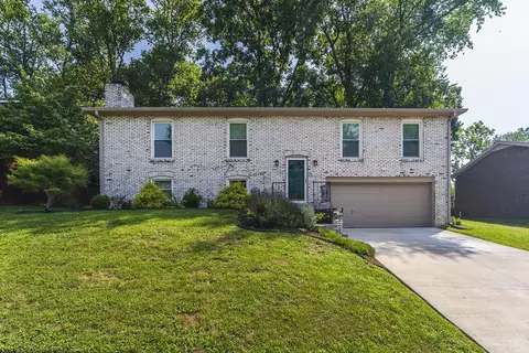 1989 Favell Ct, Lexington, KY 40503