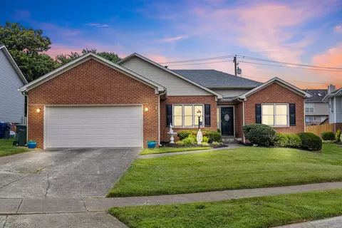 854 Spyglass Ln, Lexington, KY 40509