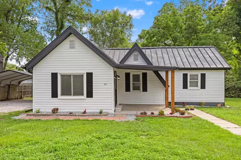 301 Water St, Berea, KY 40403