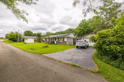 43 Pete Center Rd, Campton, KY 41301 photo 2