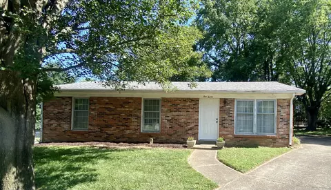 120 Dan Dr, Versailles, KY 40383