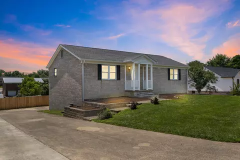 1024 Mccormick Ln, Lawrenceburg, KY 40342