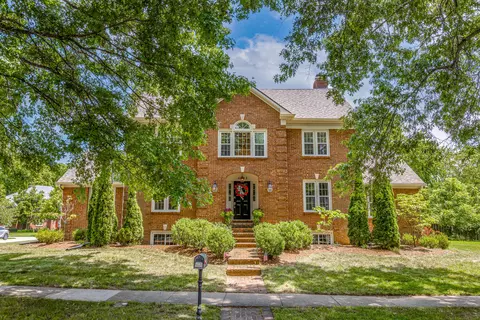 4898 Hartland Pkwy, Lexington, KY 40515