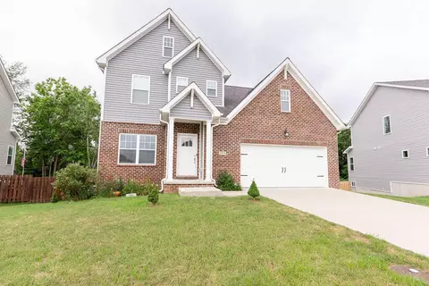 109 Elam Ave, Nicholasville, KY 40356