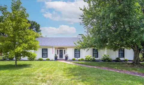 810 Chinoe Rd, Lexington, KY 40502