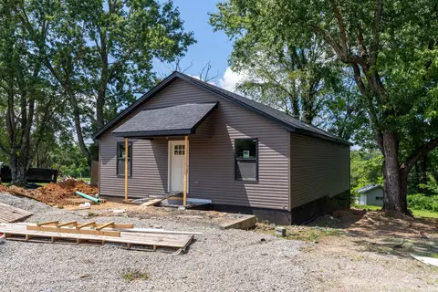 105 Railroad Dr, Ferguson, KY 42533 photo 2