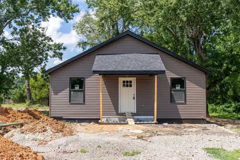 105 Railroad Dr, Ferguson, KY 42533