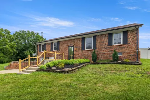 420 Scotts Ferry Rd, Versailles, KY 40383