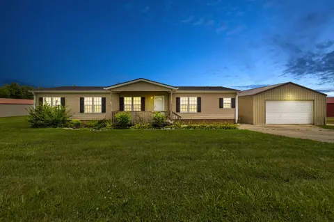 895 Gibson Ln, Mount Sterling, KY 40353