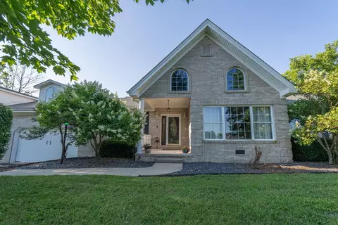 1260 Fairway Dr, Lawrenceburg, KY 40342