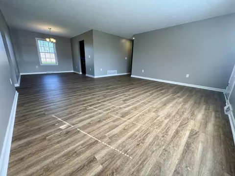 1012 Jd Cir, Berea, KY 40403 photo 4