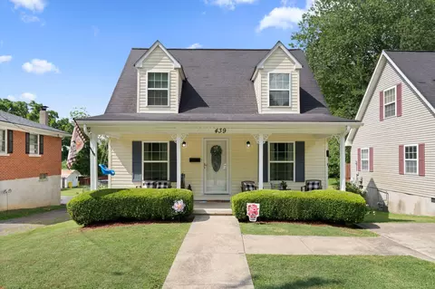 439 Ann St, Irvine, KY 40336