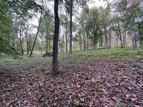 472 Smith Dr, Somerset, KY 42501