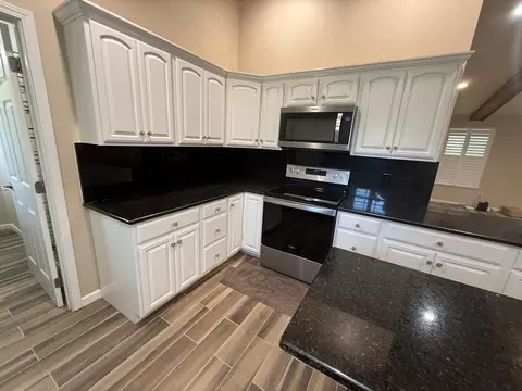 269 Macbennett Dr, Williamsburg, KY 40769 photo 8