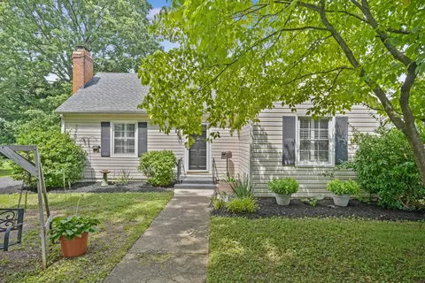 565 Rosemill Dr, Lexington, KY 40503