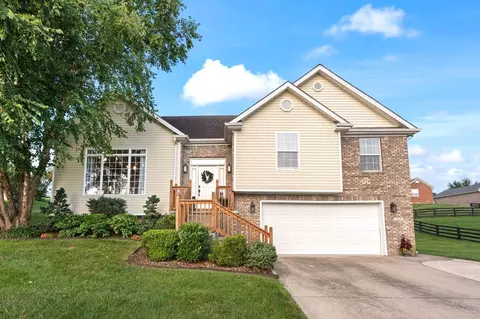 312 General Smith Dr, Richmond, KY 40475