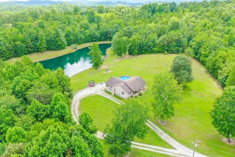 494 David Ball Rd, Mckee, KY 40447