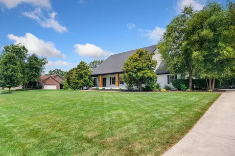 203 Whispering Brook Dr, Nicholasville, KY 40356