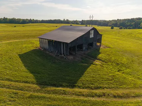 Undisclosed, Corbin, KY 40701 photo 3