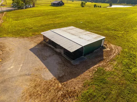 Undisclosed, Corbin, KY 40701 photo 18