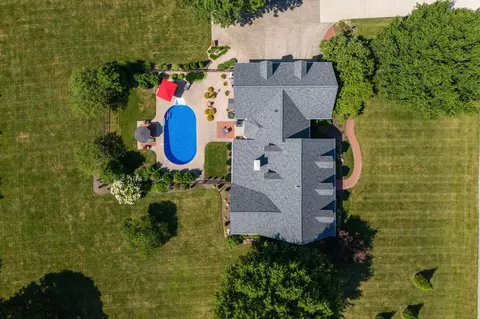 1030 Wil Rose Ln, Versailles, KY 40383
